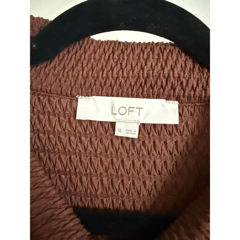 LOFT Brown Textured Button Front Blouse Top XL Ruffle Hem - Picture 3 of 7